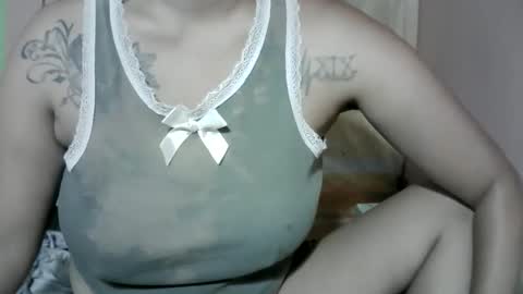 naughtymom_33 online show from October 31, 2025, 7:48 pm