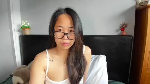 Gigi Chu  online show from May 12, 2026, 9:39 am