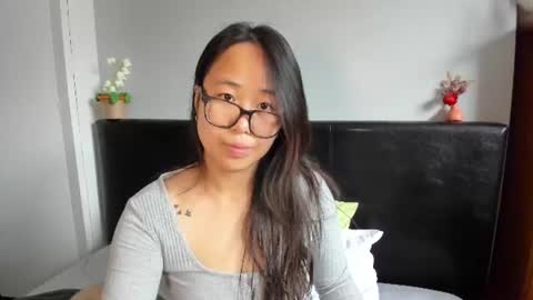 Gigi Chu  online show from June 17, 2026, 10:17 am