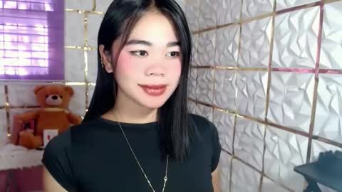 Snapshot of naughtyprincessmae chatting on May 25, 2026, 12:38 am PrincessMae online show from May 25, 2026, 12:38 am