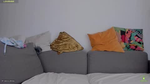 Nautica online show from September 8, 2025, 2:27 pm