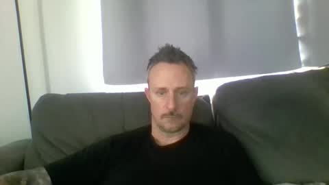 nawtydom1977 online show from November 16, 2025, 5:40 pm