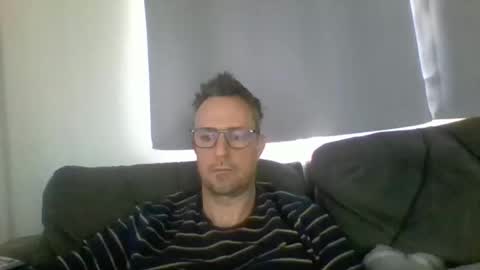 nawtydom1977 online show from November 27, 2025, 6:43 pm