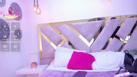 nayara_macherano online show from March 11, 2025, 8:41 am