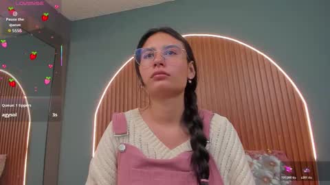 Naye  online show from November 30, 2025, 3:43 am