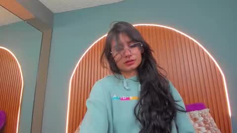 Naye  online show from February 3, 2026, 3:59 am