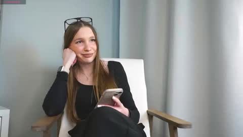 Snapshot of nayeomy chatting on March 29, 2026, 2:28 pm Anika online show from March 29, 2026, 2:28 pm