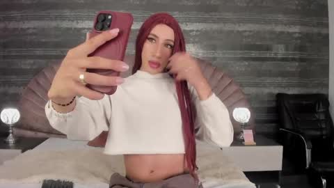 Snapshot of nayla_monroee chatting on June 2, 2026, 12:29 pm Nayla online show from June 2, 2026, 12:29 pm