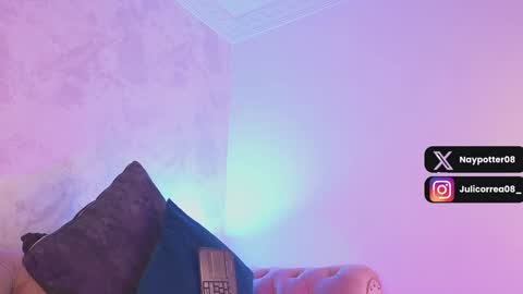 Juli  online show from February 1, 2025, 3:07 pm