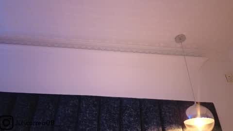 Juli  online show from January 5, 2026, 5:27 pm