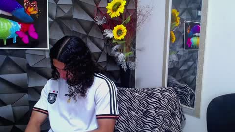 Snapshot of nazper_ chatting on January 23, 2025, 3:43 pm Nazper online show from January 23, 2025, 3:43 pm