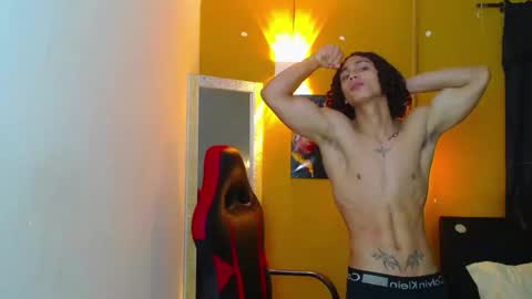 Snapshot of nazper_ chatting on February 21, 2025, 5:09 pm Nazper online show from February 21, 2025, 5:09 pm