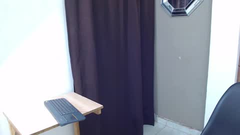 NAZPER online show from April 12, 2026, 4:34 pm