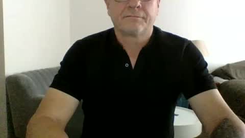 neckdown12 online show from February 28, 2025, 8:28 pm