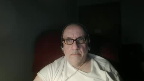 Tom online show from July 4, 2026, 1:45 am