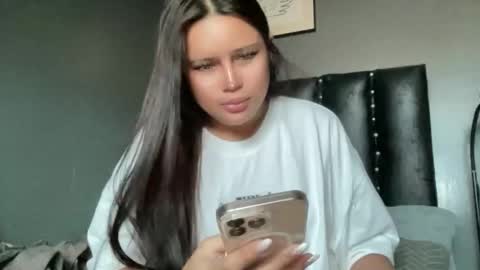 karla online show from April 17, 2026, 5:10 am