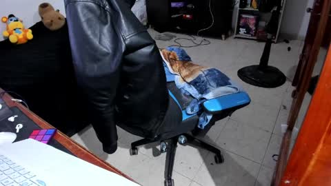 Geek Nicole    im Neeko UwU online show from April 9, 2026, 1:05 am