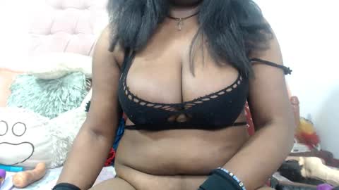 negrabig 38 online show from October 31, 2025, 4:57 am