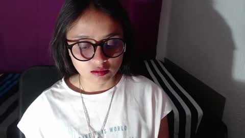 Zoe online show from September 9, 2025, 10:42 pm