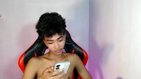 neil_asian69 online show from October 31, 2025, 8:15 am