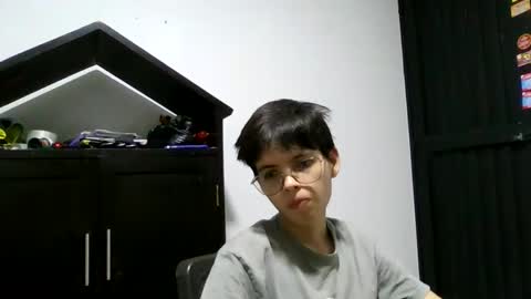 neko_cute online show from February 11, 2026, 2:05 am