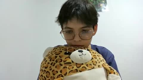 neko_cute online show from February 11, 2026, 11:43 pm