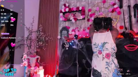 Miah online show from October 11, 2025, 12:15 pm