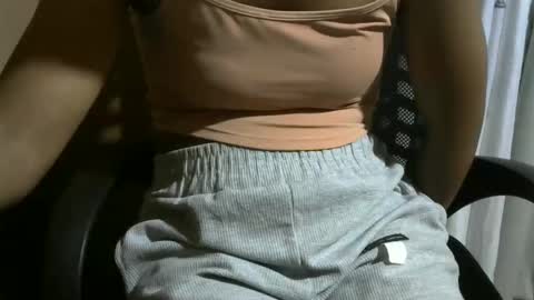 Snapshot of nelia_84 chatting on February 13, 2026, 7:32 pm nelia_84 online show from February 13, 2026, 7:32 pm