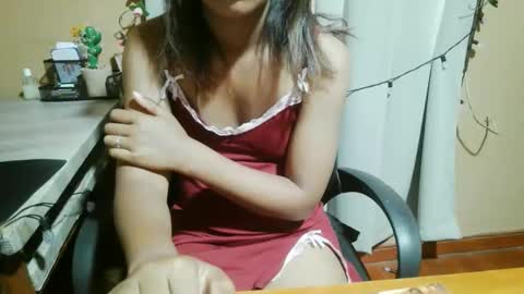 nelia_84 online show from May 19, 2026, 12:55 pm