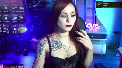 Snapshot of nelle_ chatting on December 2, 2024, 9:56 am online show from December 2, 2024, 9:56 am