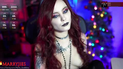 Snapshot of nelle_ chatting on January 7, 2025, 9:40 am online show from January 7, 2025, 9:40 am