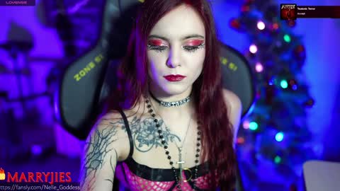 Snapshot of nelle_ chatting on January 11, 2025, 10:29 am online show from January 11, 2025, 10:29 am