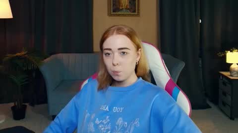 Nelli online show from December 17, 2025, 8:48 pm