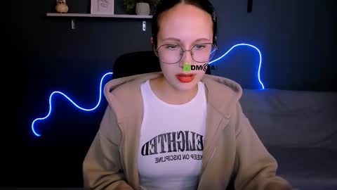 nelly_storm online show from September 24, 2025, 7:39 pm