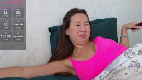 Snapshot of nellyfischer chatting on December 7, 2024, 8:44 am Nelly online show from December 7, 2024, 8:44 am