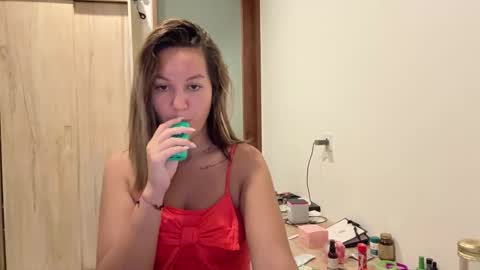 Snapshot of nellyfischer chatting on October 23, 2025, 10:47 am Nelly online show from October 23, 2025, 10:47 am