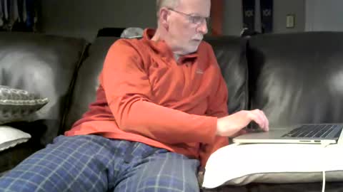 Snapshot of neman4u2c chatting on April 27, 2026, 12:52 am Jack online show from April 27, 2026, 12:52 am