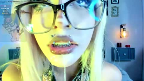 Snapshot of nemesis_castel_ chatting on July 17, 2026, 3:07 pm Nemesis online show from July 17, 2026, 3:07 pm