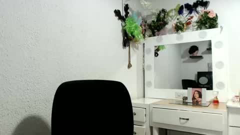 Snapshot of nena_lov chatting on January 18, 2026, 11:30 pm Star online show from January 18, 2026, 11:30 pm