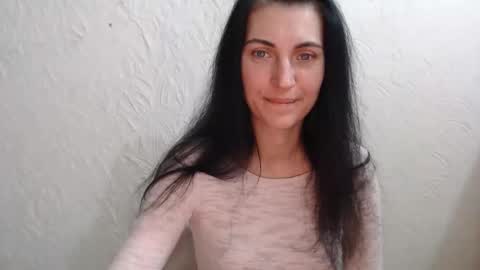 Nensy online show from October 3, 2025, 7:55 pm