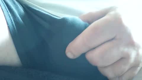 neohiom4f online show from April 16, 2026, 1:12 pm