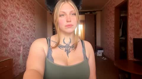 neomimaddern online show from April 27, 2026, 5:49 am