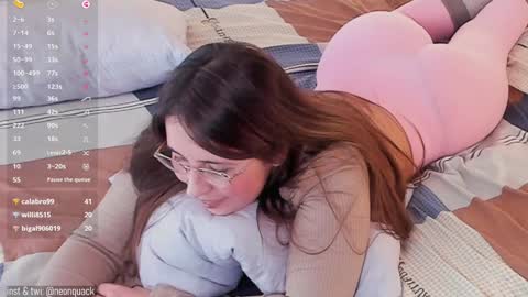 Snapshot of neonquack chatting on January 30, 2025, 2:58 pm Riley online show from January 30, 2025, 2:58 pm