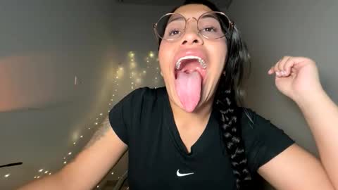 Snapshot of nerak_a chatting on December 17, 2025, 6:25 pm Helena Every Friday new video for my fan club loves online show from December 17, 2025, 6:25 pm