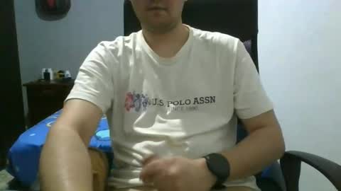 Snapshot of nerdxxx94 chatting on February 25, 2026, 4:44 am MrBull online show from February 25, 2026, 4:44 am