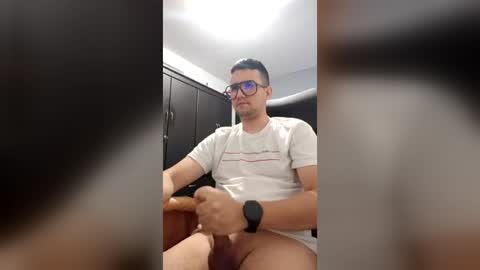 MrBull online show from August 7, 2026, 4:14 am