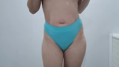 Snapshot of nerii11i chatting on March 21, 2026, 10:09 am Crystal New online show from March 21, 2026, 10:09 am