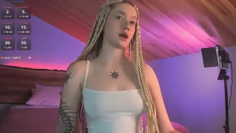 Snapshot of nerissa_xo chatting on June 17, 2026, 12:40 pm Nerissa online show from June 17, 2026, 12:40 pm