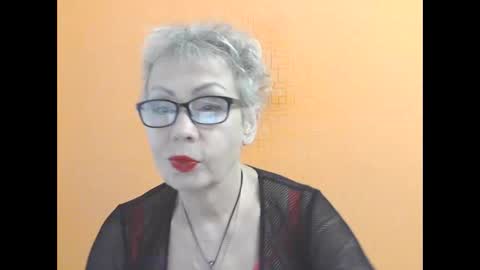 NessyJenixs online show from November 10, 2025, 8:13 am