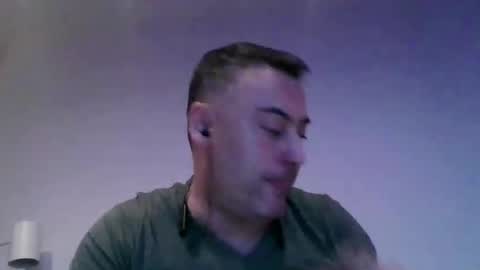 Snapshot of neulen4 chatting on November 17, 2025, 9:09 pm neulen4 online show from November 17, 2025, 9:09 pm